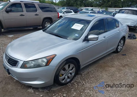 2008 Honda Accord 2.4 Ex z USA, uszkodzony, nr VIN JHMCP26728C035673